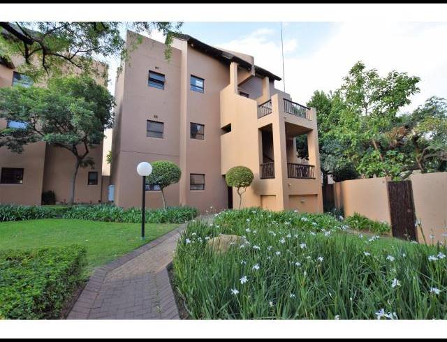 1 BEDROOM APARTMENT FOR SALE IN LONEHILL